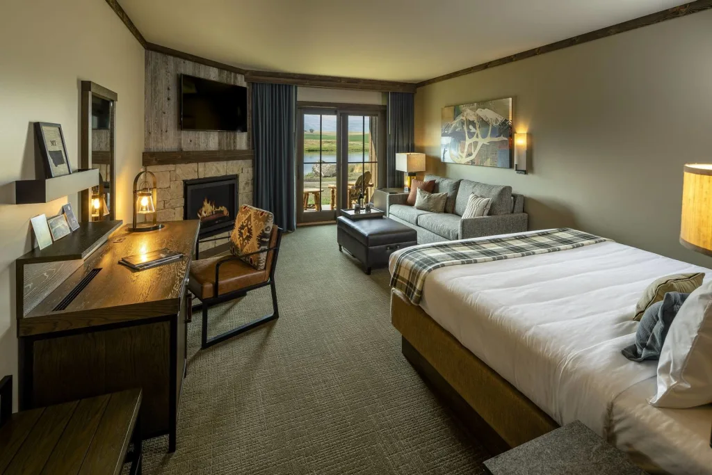 Sage-Lodge-Lodge Deluxe King